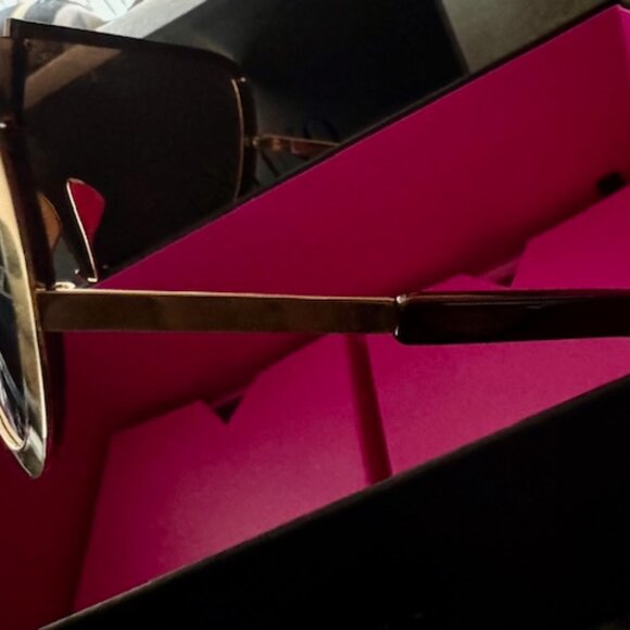 VALENTINO GARAVANI VLogo Oversized Shield Sunglasses - Picture 3 of 10